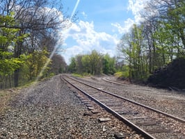 32647568