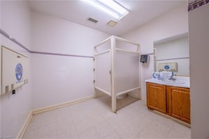 32652928