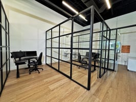32653186