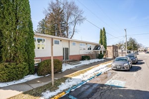 32655872