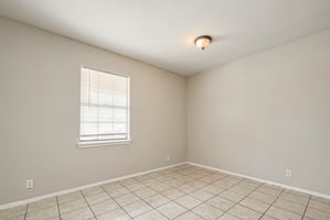 32671418