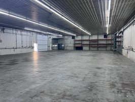 32680319