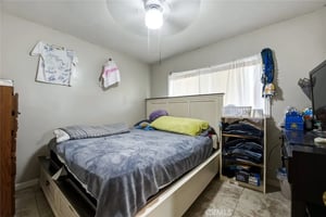32762600