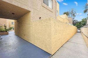 32733914