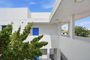 32751581