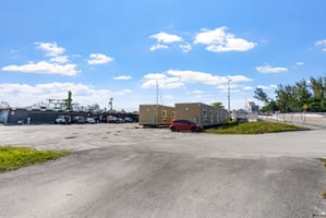 32750076