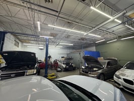 32750472