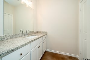 32752289