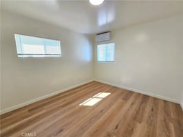 32763368
