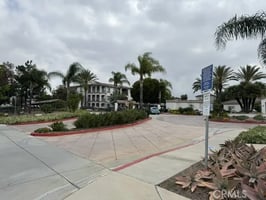 32763958