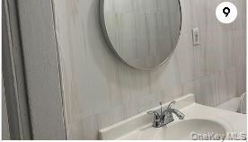 32769558