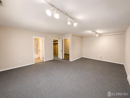 32775751
