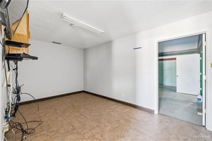 32775918
