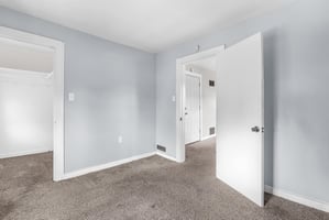 32799558
