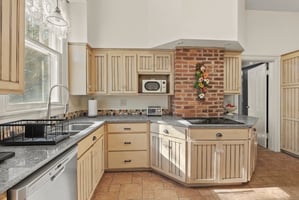 32800818