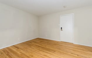 32813454