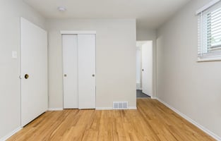 32813452