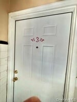 32828172