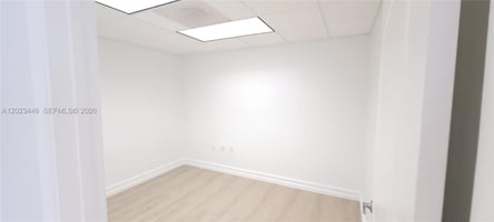 32833322