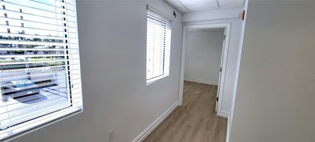 32833320