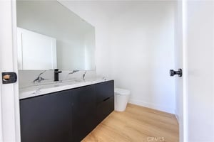 32903331