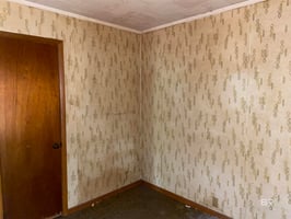 32890180