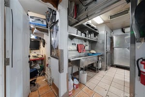 32903228