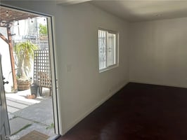 32903952