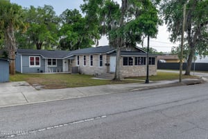 32904690
