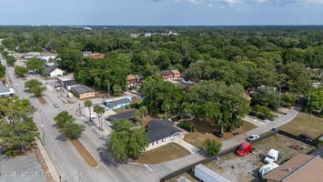 32904700