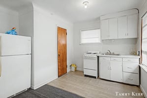 32905763