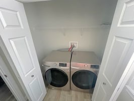 32912533