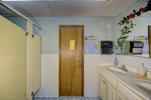 32922000