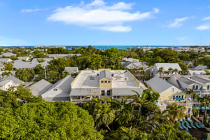 32922079