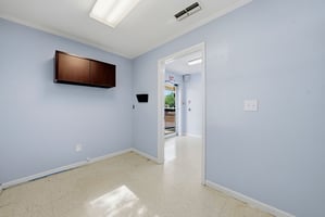 32923610