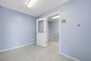 32923609