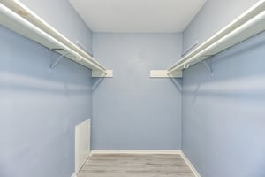 32925055
