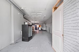 32934829