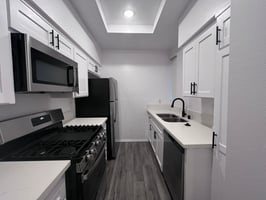32928621