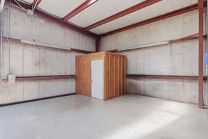 32929600