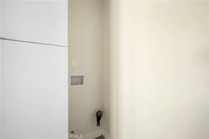 32934577