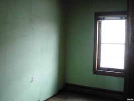 32943696