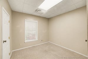 32945539