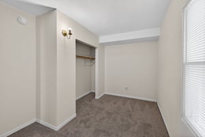 32949318