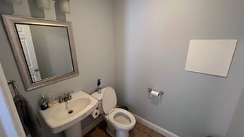 32956522