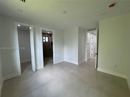 32950543