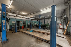 32952215