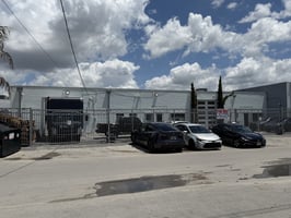 32952041