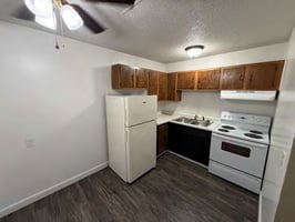 32952254
