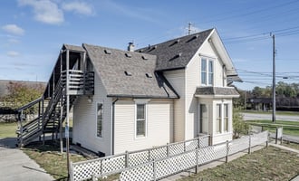 32953202